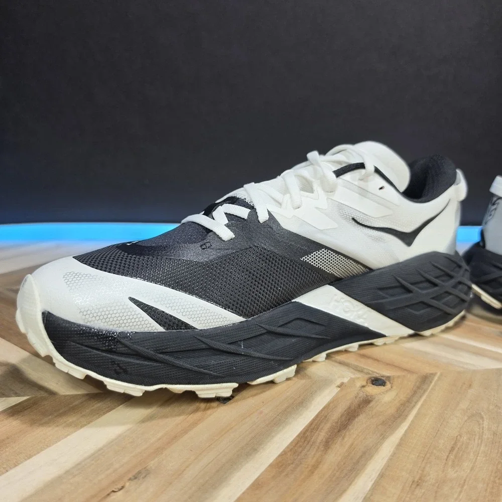 Hoka One One pre owned